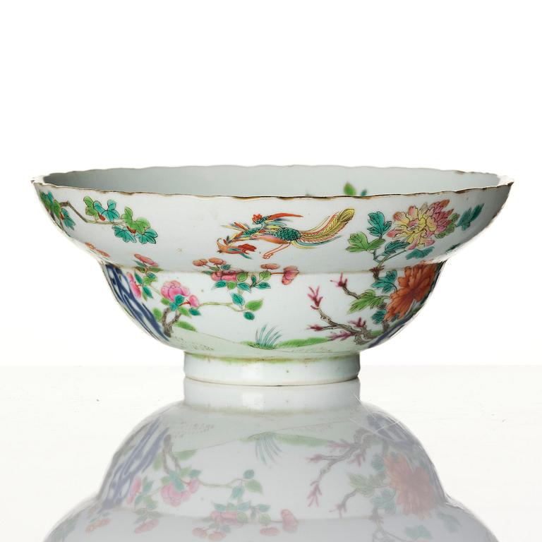 A group of two famille rose bowls and a dish, late Qing dynasty.