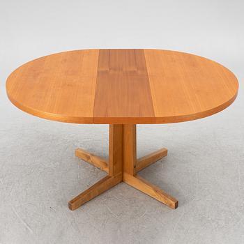 A dining table, second half of the 20th century.