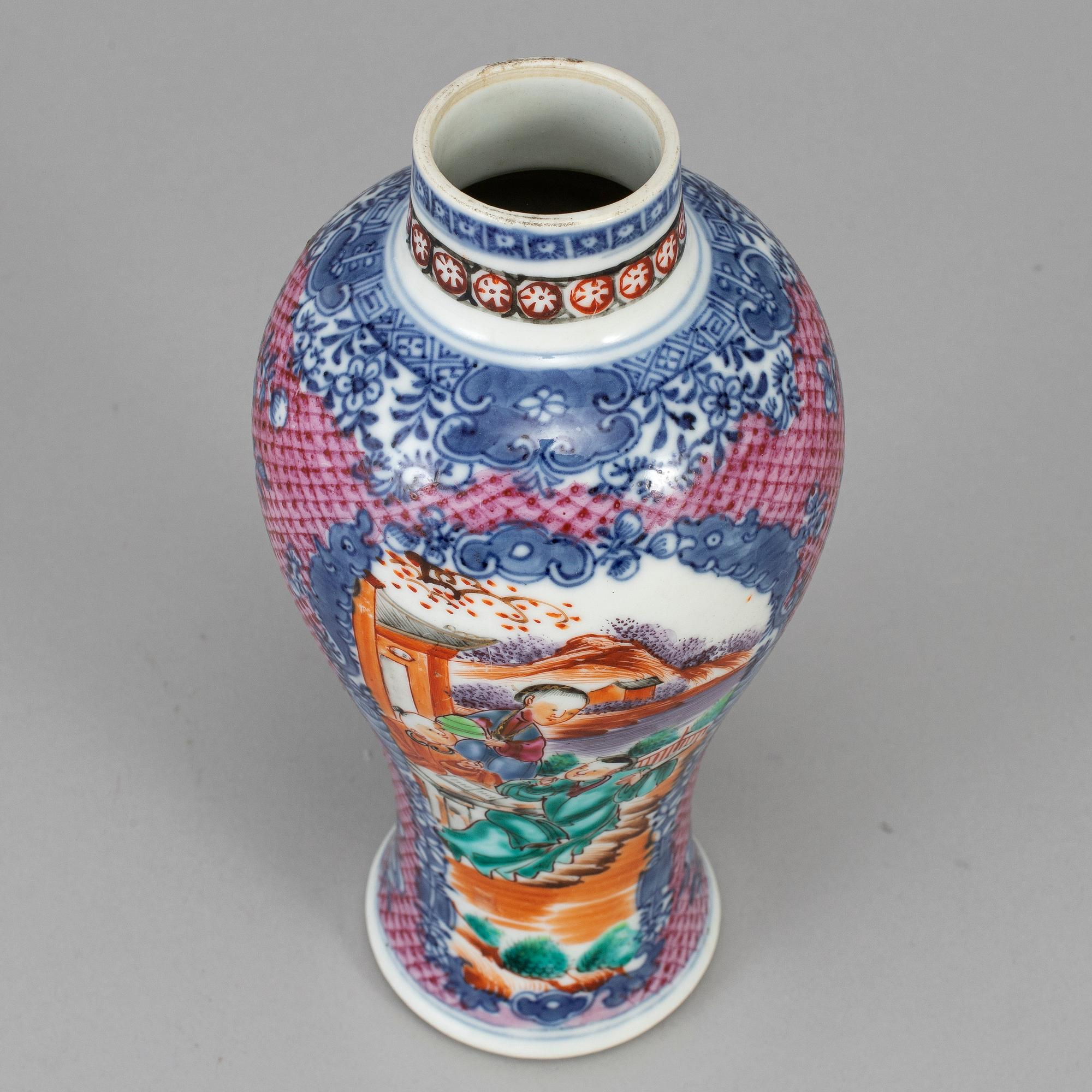 VAS, kompaniporslin. Qingdynastin, Qianlong (1736-95).