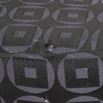 PUFF / PALL, Fendi.