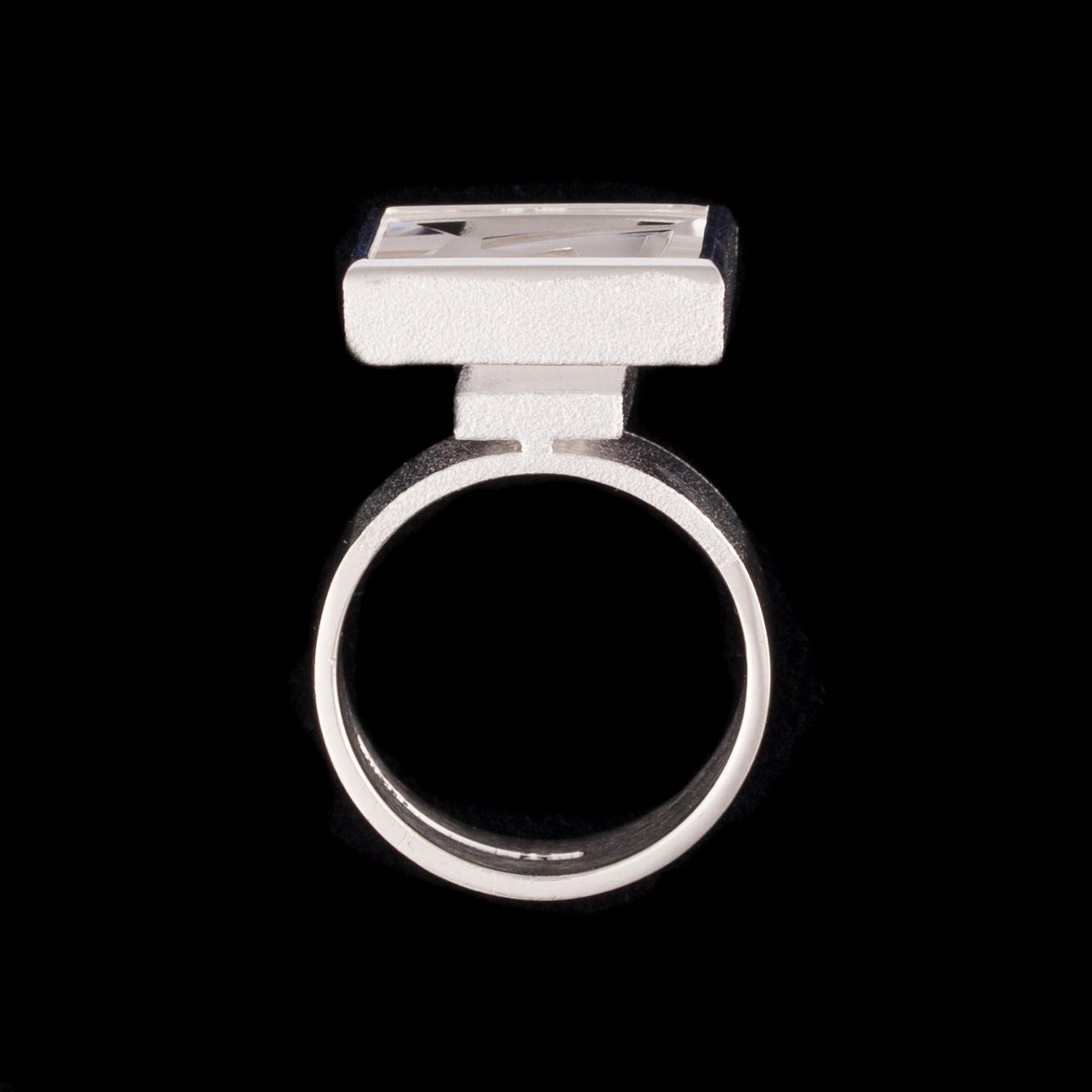RING, Contempo, sterling silver, bergskristall, Björn Weckström Lapponia 2008. Vikt 13 g.