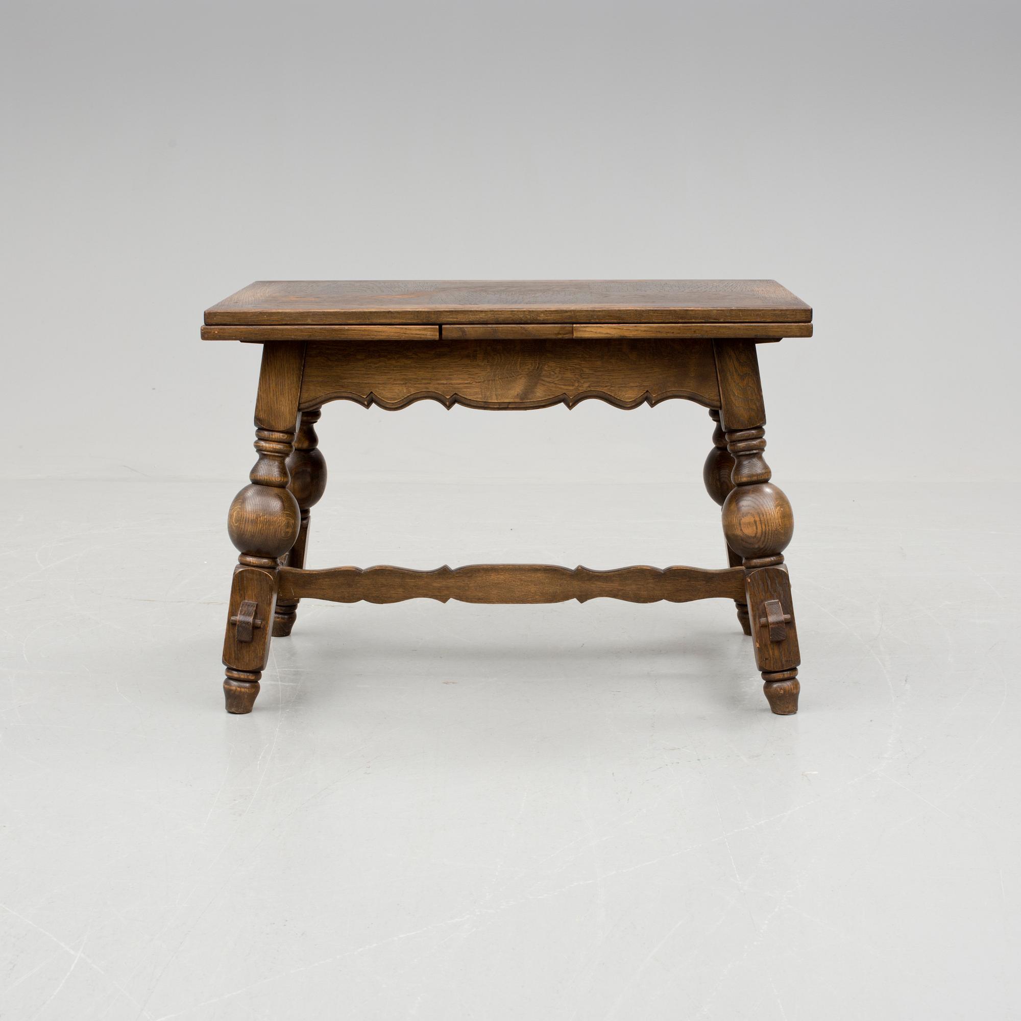 SOFFBORD, barockstil. 1900-talets mitt.
