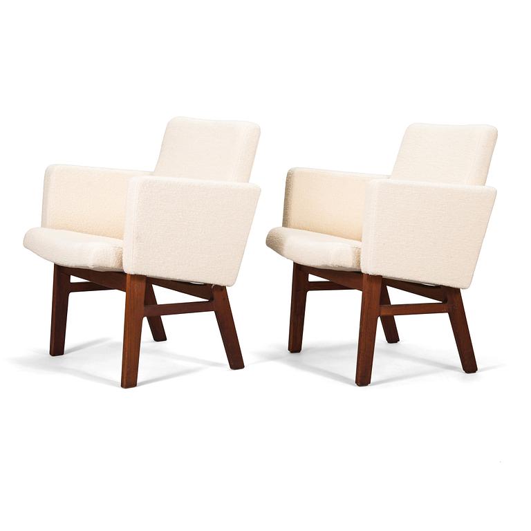 Antti Nurmesniemi, a pair of armchairs. Designed 1959.