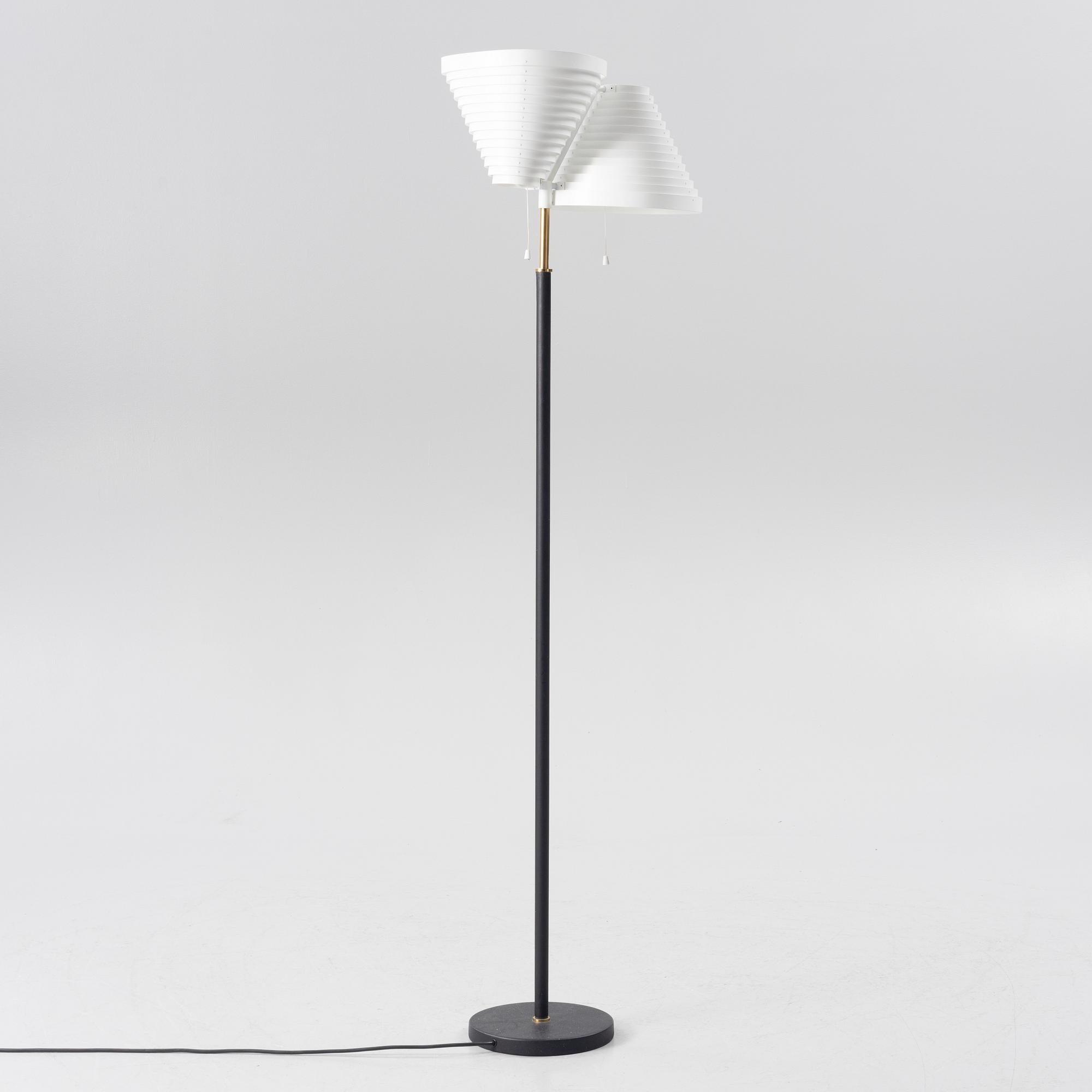 Alvar Aalto, floor lamp, model A810, Valaisinpaja, late 20th century.