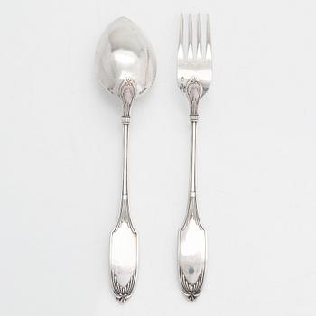 A pair of silver serving cutlery, maker's mark of Bracia Hempel, Warsaw around 1900.