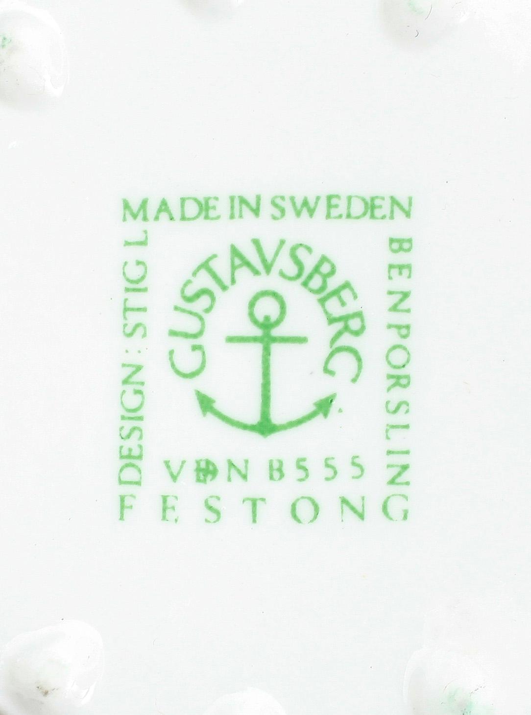 SERVISDELAR, 33 stycken, benporslin, "Festong", Stig Lindberg Gustavsberg.