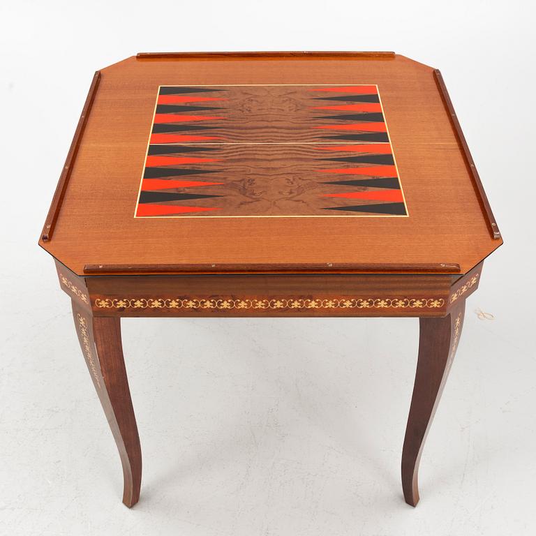 A game's tables, Italy, second half of the 20th century.