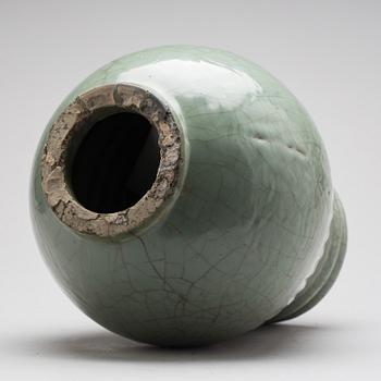 URNA, keramik. Ming (1368-1644).