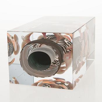 OIVA TOIKKA, JUBILEE CUBE, 'Sakura Hana' signed Oiva Toikka Nuutajärvi Notsjö 2008 numbered 32/200.