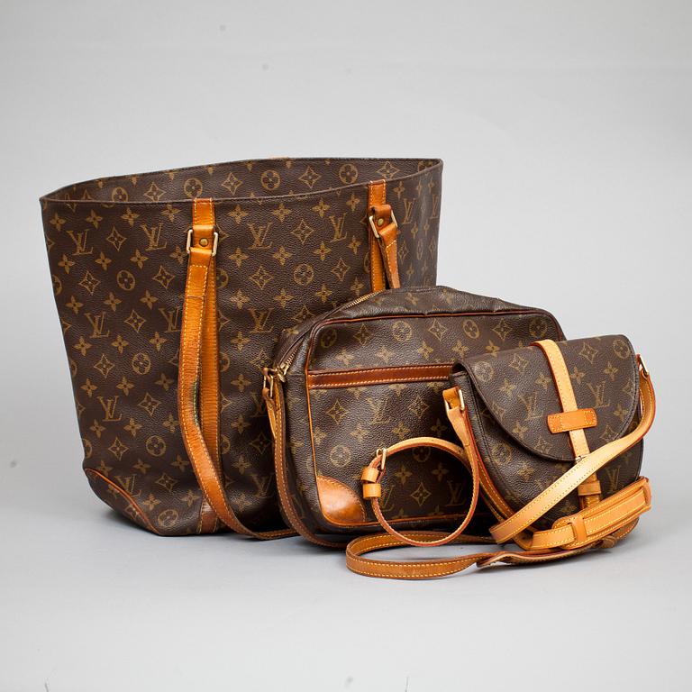VÄSKOR, 3 st. Louis Vuitton.