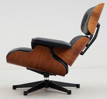 FÅTÖLJ, "Lounge Chair" Charles & Ray Eames, Herman Miller, 1900-talets andra hälft.