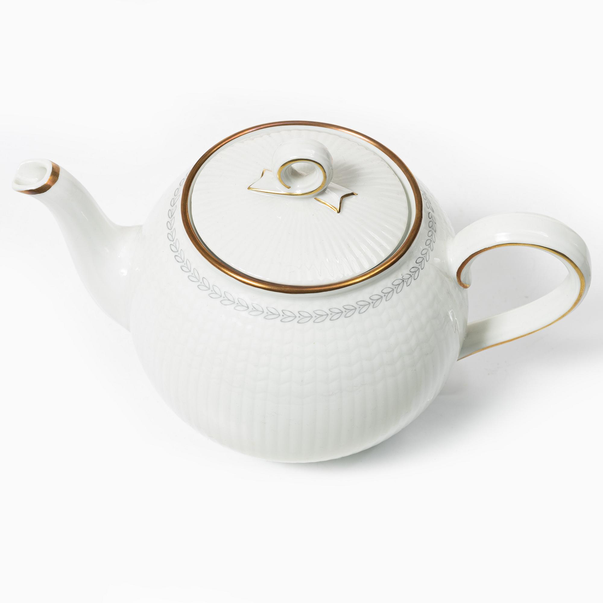 Louise Adelborg, mat- och kaffeservis, 73 delar, porslin,"Swedish Grace/Gracil", Rörstrand.