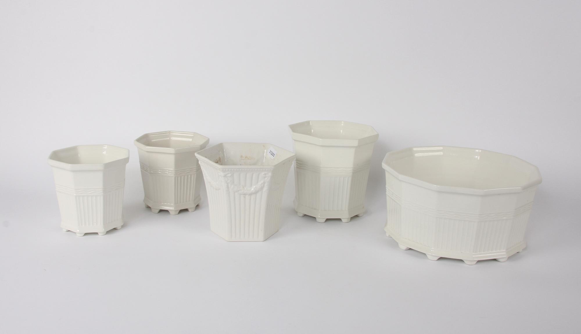 YTTERFODER, 1+1+2(+1), porslin, prins Eugens "Waldemarsudde". Gustafsberg.