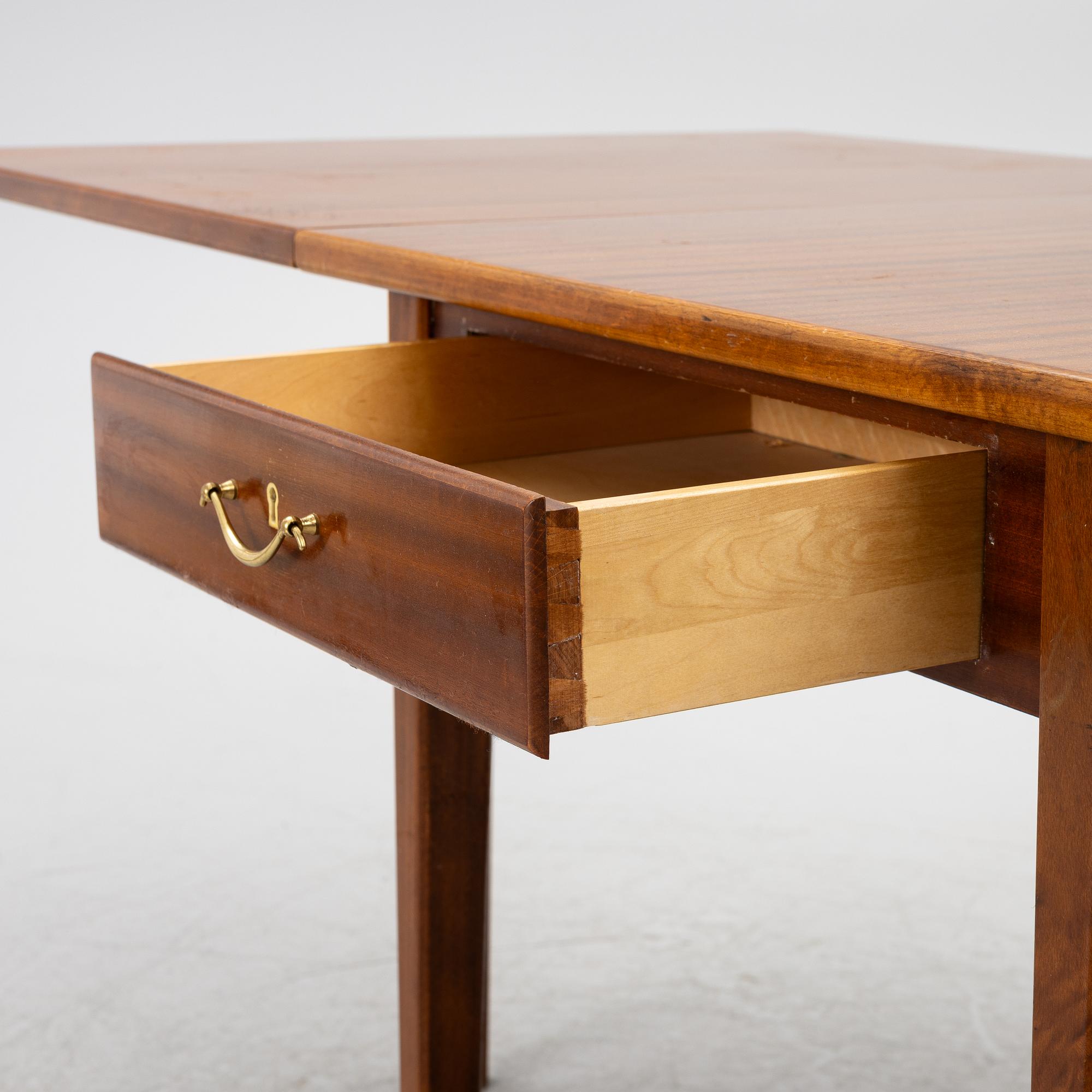 Drop-leaf table, mid-20th century.