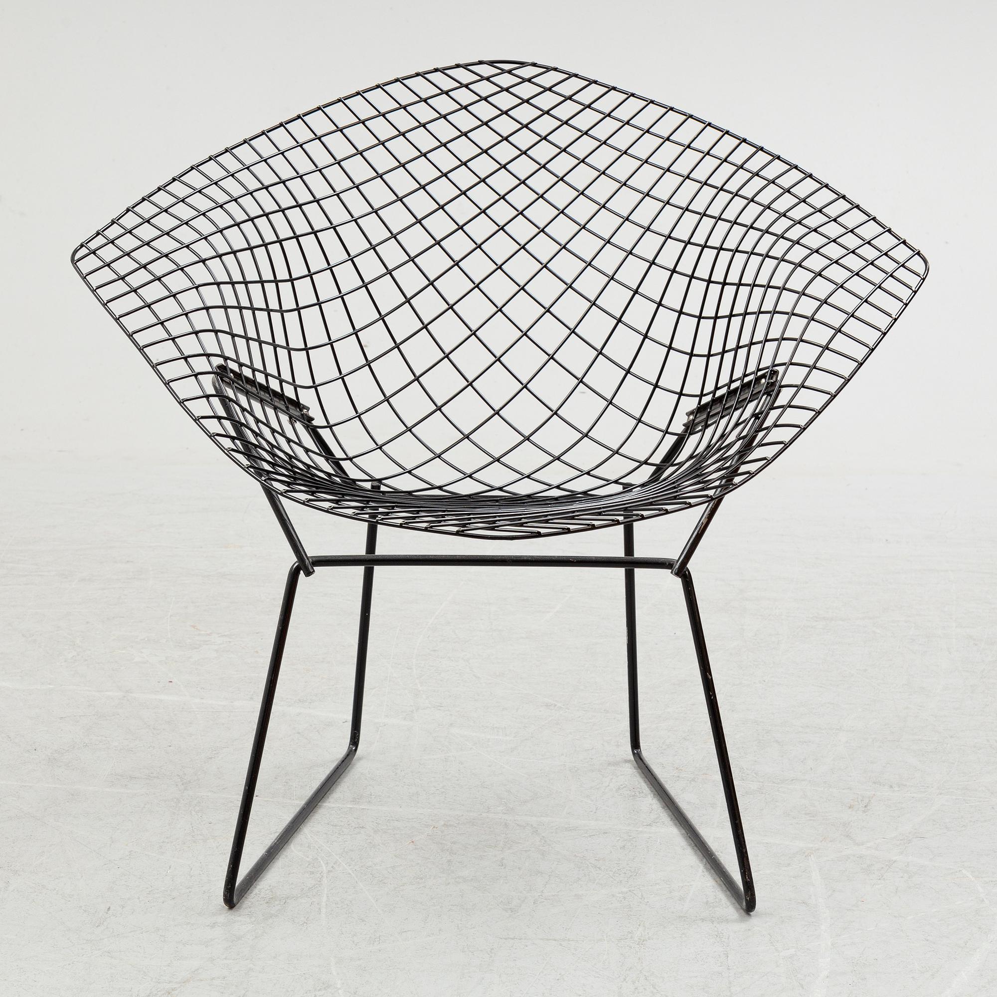 HARRY BERTOIA, A 1960's 'Diamond chair'.