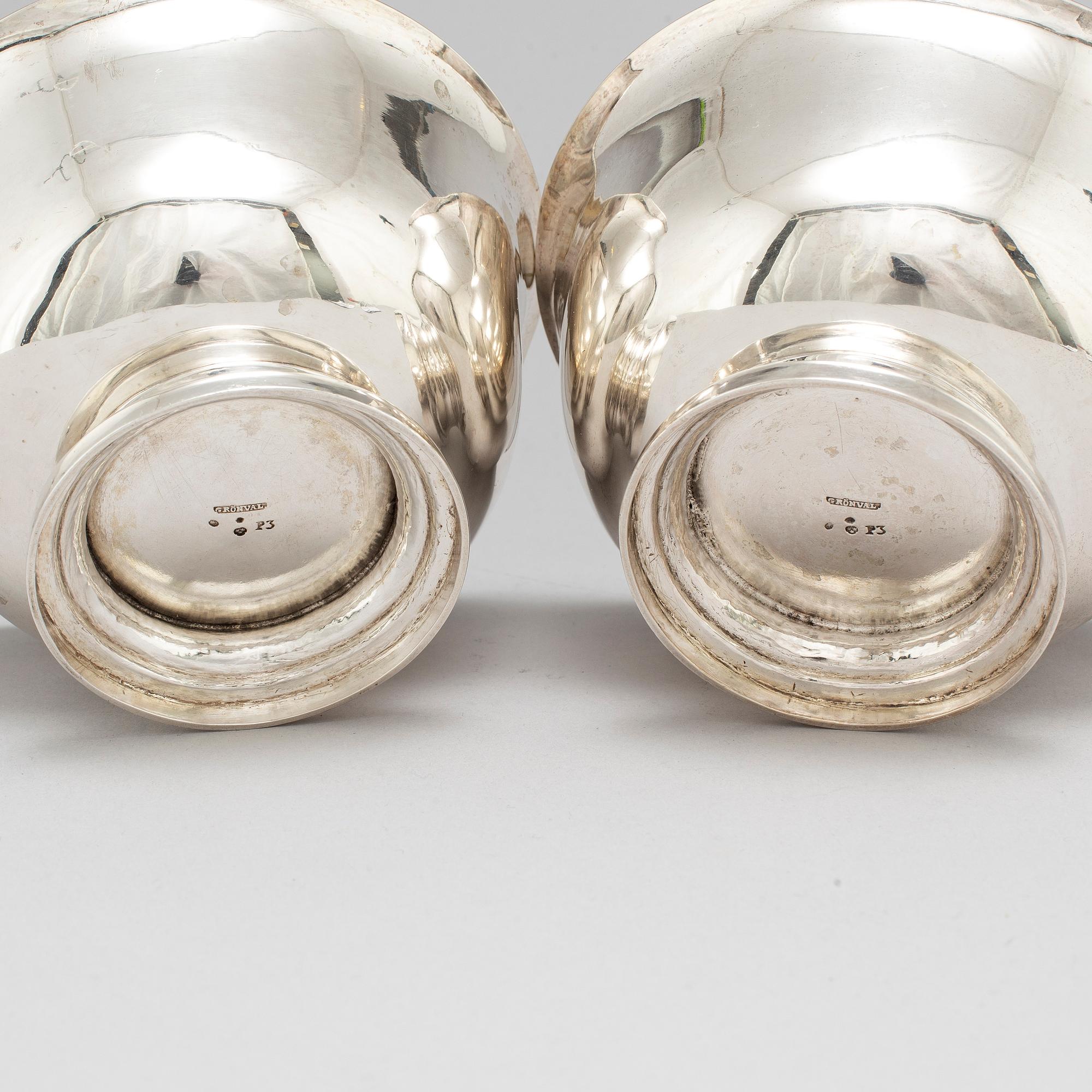 A pair of Swedish 19th century parcel-gilt silver sauce bowls, mark of JP Gronvall, Stockholm 1821.