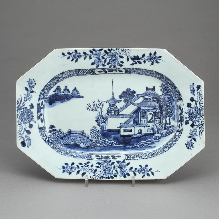 FAT, porslin, Kina, Quanlong (1736-1795).