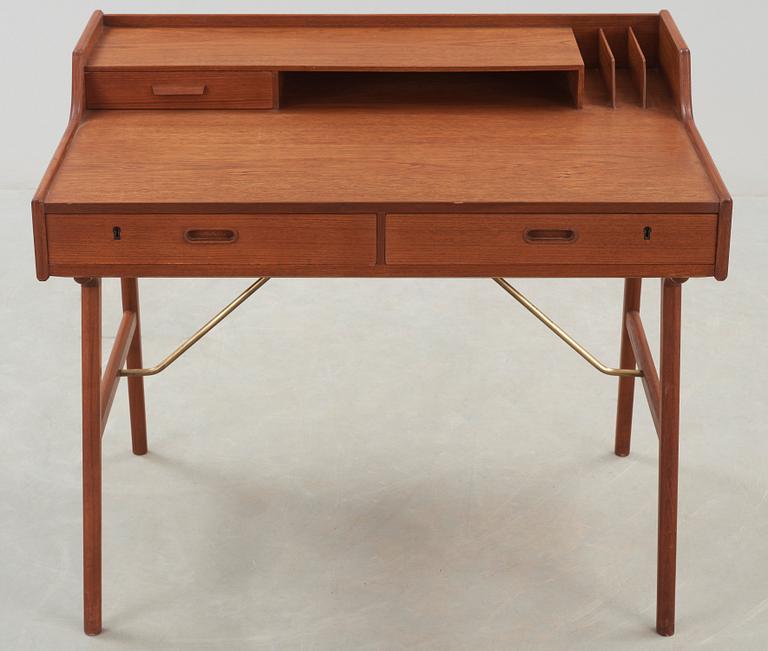 ARNE WAHL IVERSEN, skrivbord, Vinde Møbelfabrik, Danmark, modell 56.