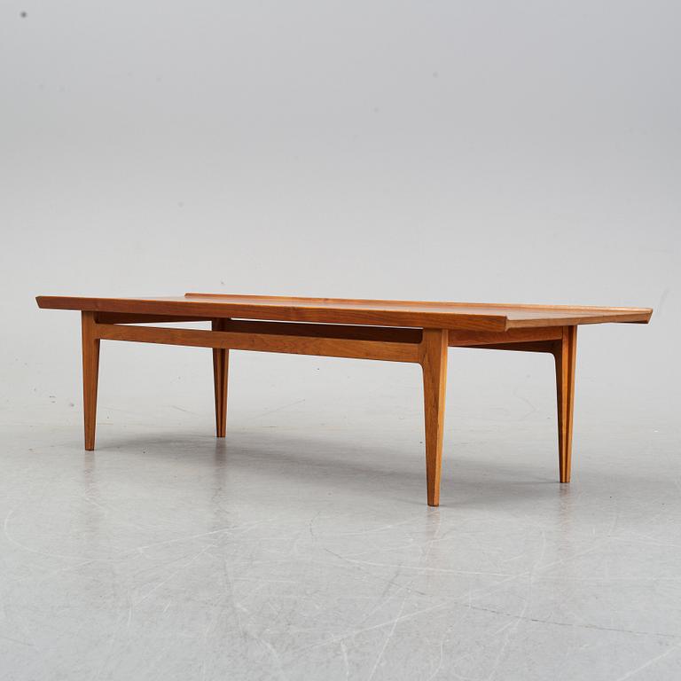Finn Juhl, a teak coffee table for France & Son, mid 20th century.