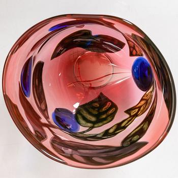 Eva Englund, a glass vase, Orrefors 1990.