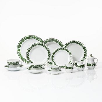 A 117 part service, Meissen, first half of the 20th century.
