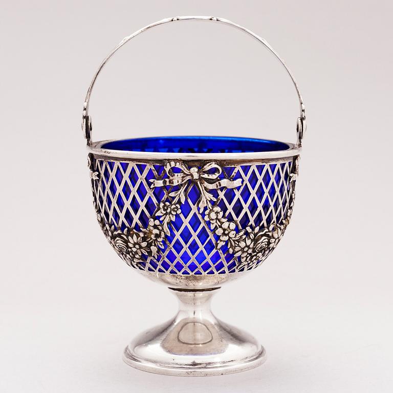 SKÅL, SERVERINGSSKED och SÅSSLEV, sterling silver, New York och Baltimore, USA 1900-talets första hälft.