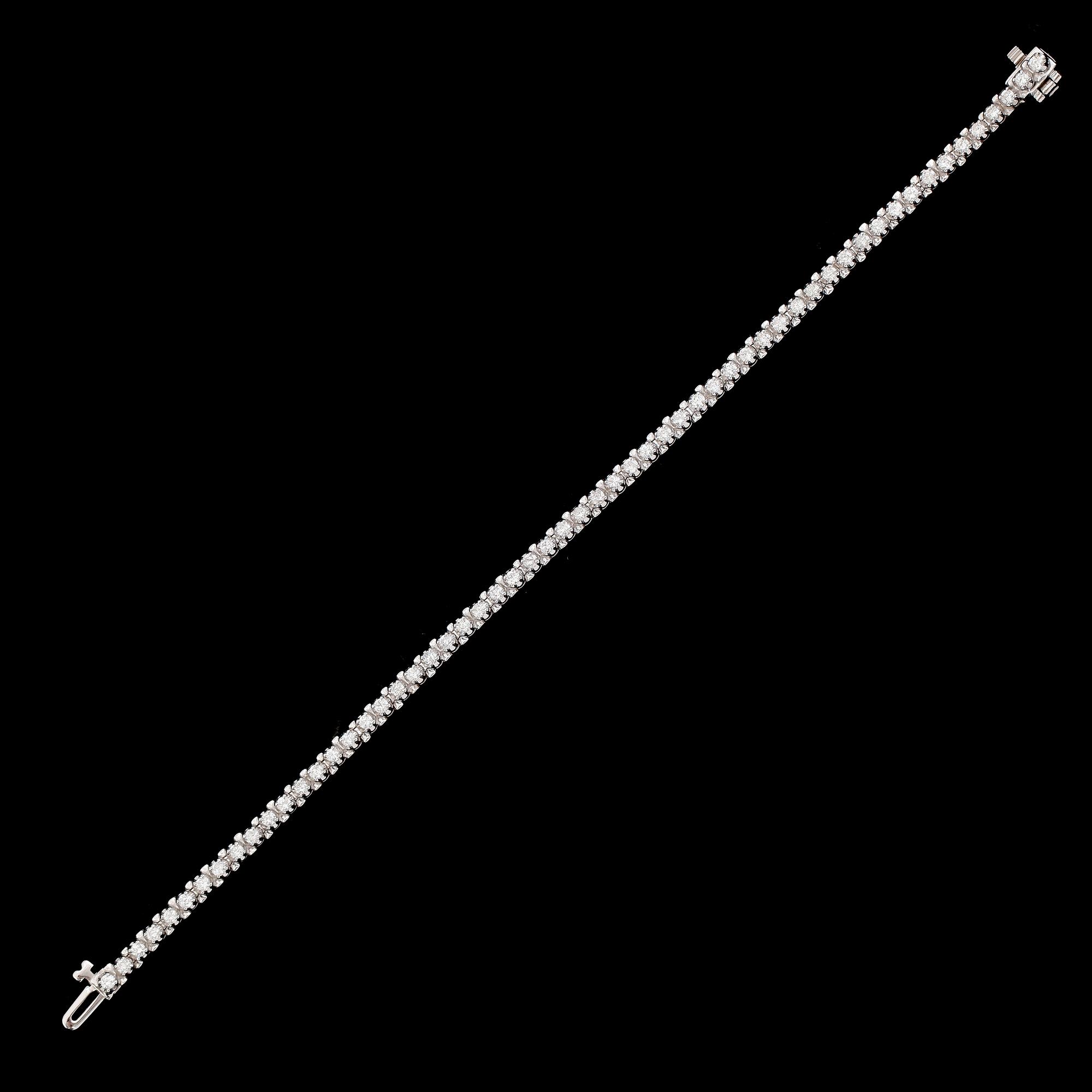 ARMBAND, 14 k vitguld, briljantslipade diamanter tot 1.89 ct.