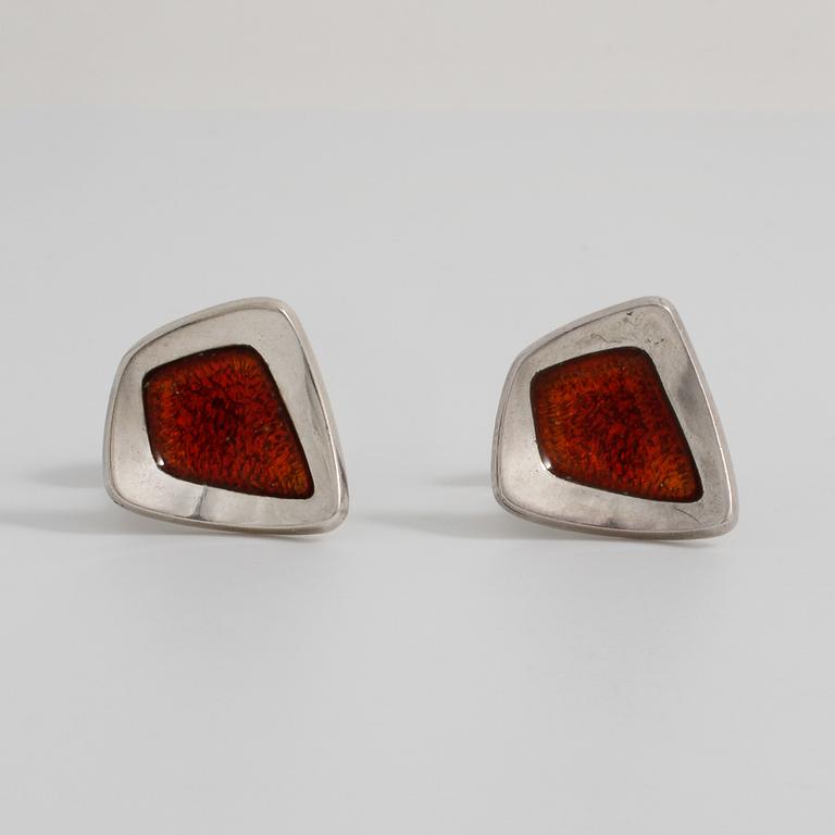 RAY URBAN, Stockholm, 1954, a pair of enamel cuff links.