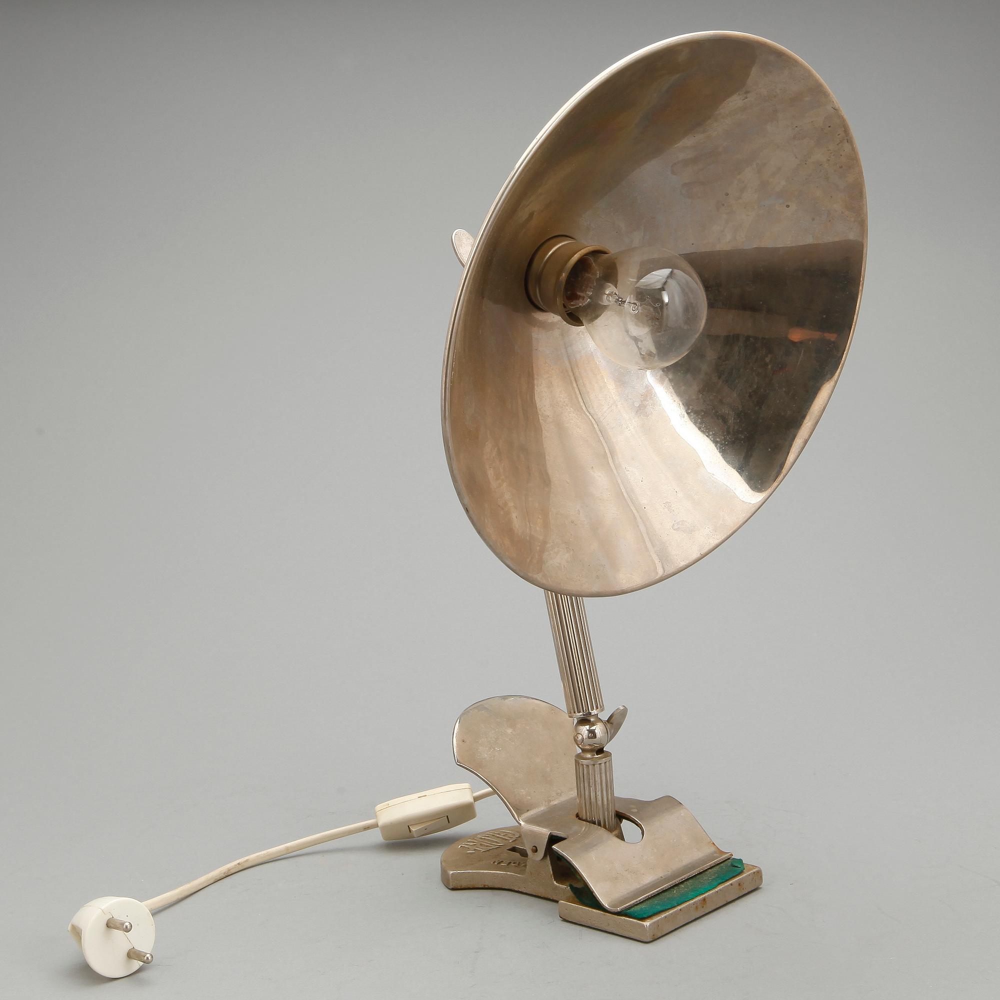 LAMPA, Glory, 1900-talets början.