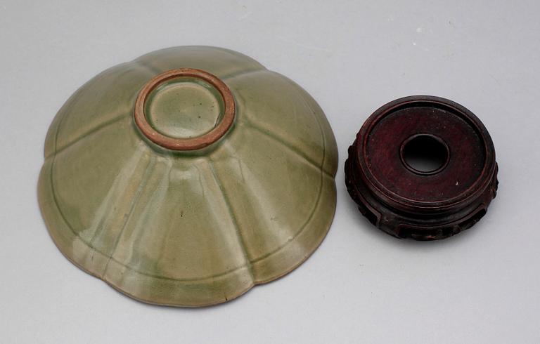 SKÅLFAT, keramik. Kina, 1900-tal.