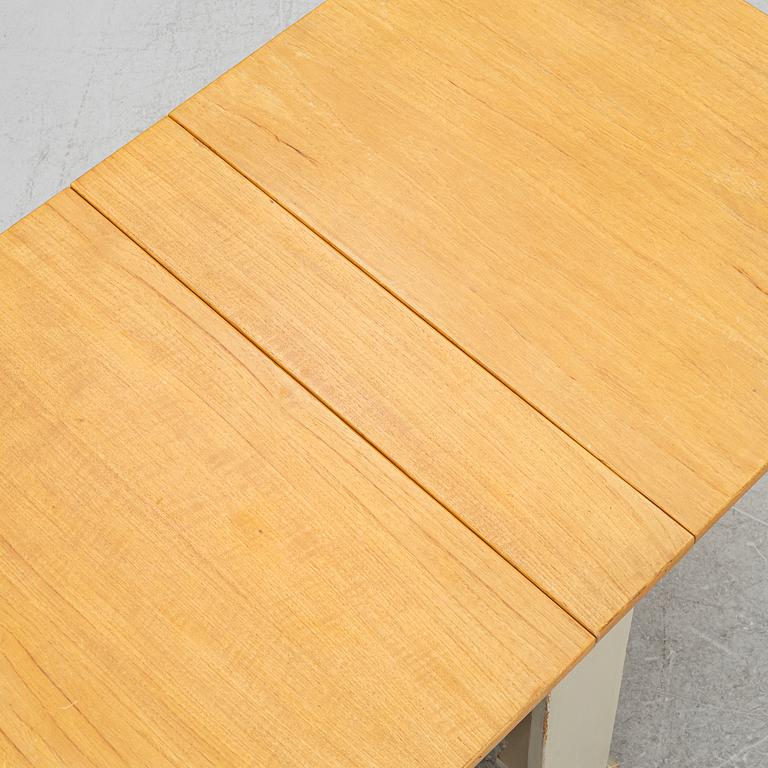Carl Malmsten, a drop-leaf table, "Vapensmeden", second half of the 20th century.