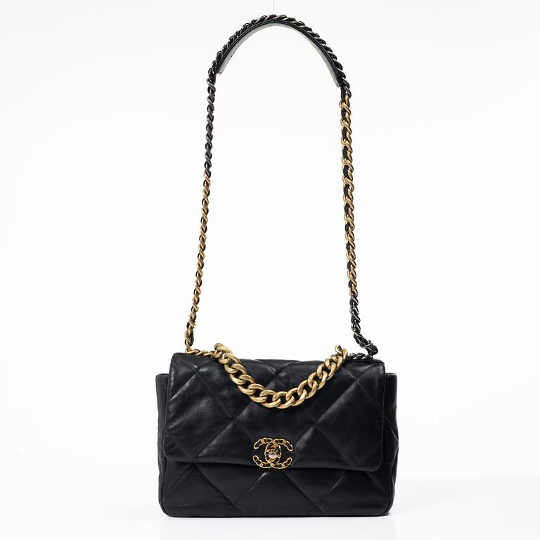 Chanel, väska, "19 Medium Flap Bag", 2021.
