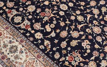 Carpet, Isfahan with silk elements, 300 x 203 cm.