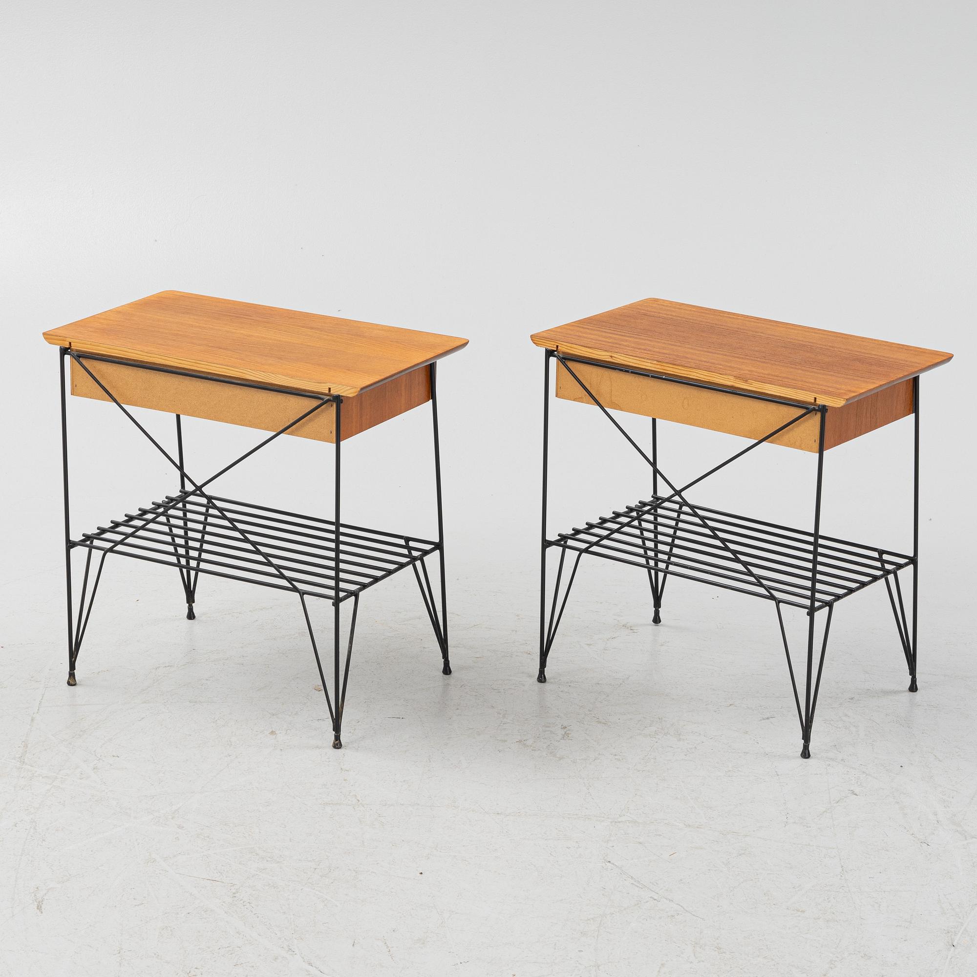 Sängbord, ett par, 1900-talets mitt.