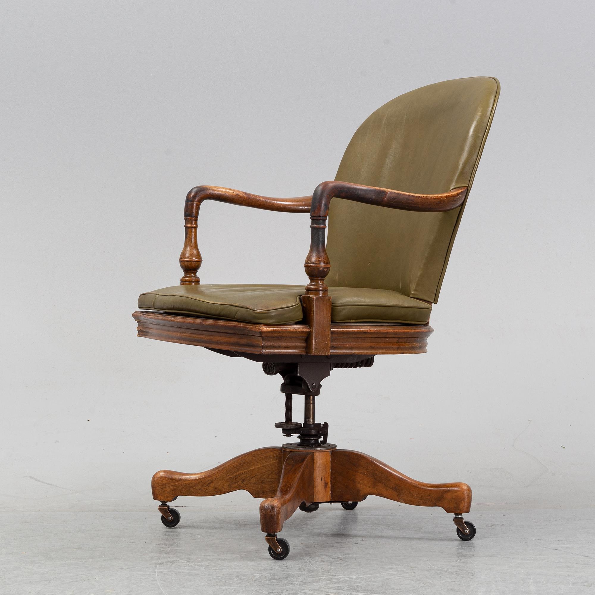 A desk chair, The Sikes Company, Buffalo, New York, first half of the 20th century.
