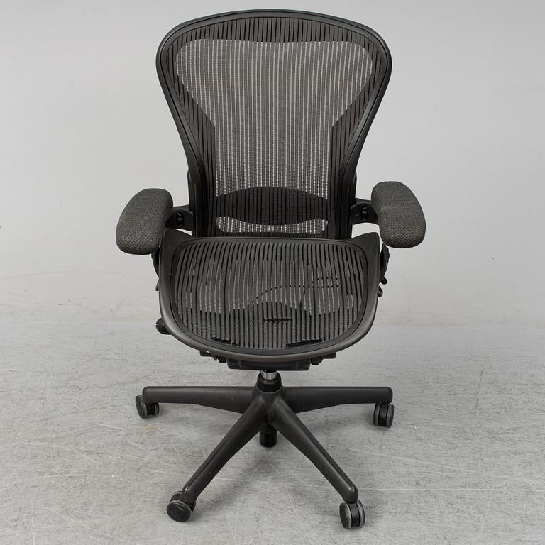 DON CHADWICK / BILL STUMPF, skrivbordsstol, "Aeron", Herman Miller, 1990/2000-tal.