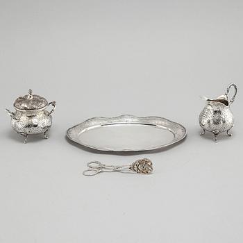 A silver sugarbowl, a cream jug and a tray by J L Hultman, Stockholm, mid 20th century.