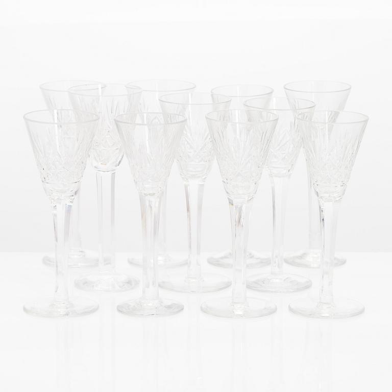 Glasservis, 110 delar, Riihimäen Lasi, Leo-, Yrjö- och Aino-serie, 1900-talets mitt och senare hälft.