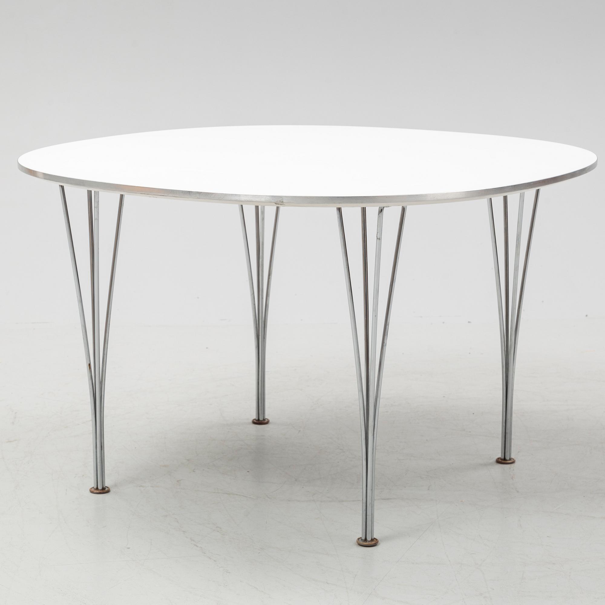 Bruno Mathsson & Piet Hein, a 'Supercirkel' dining table, Fritz Hansen.
