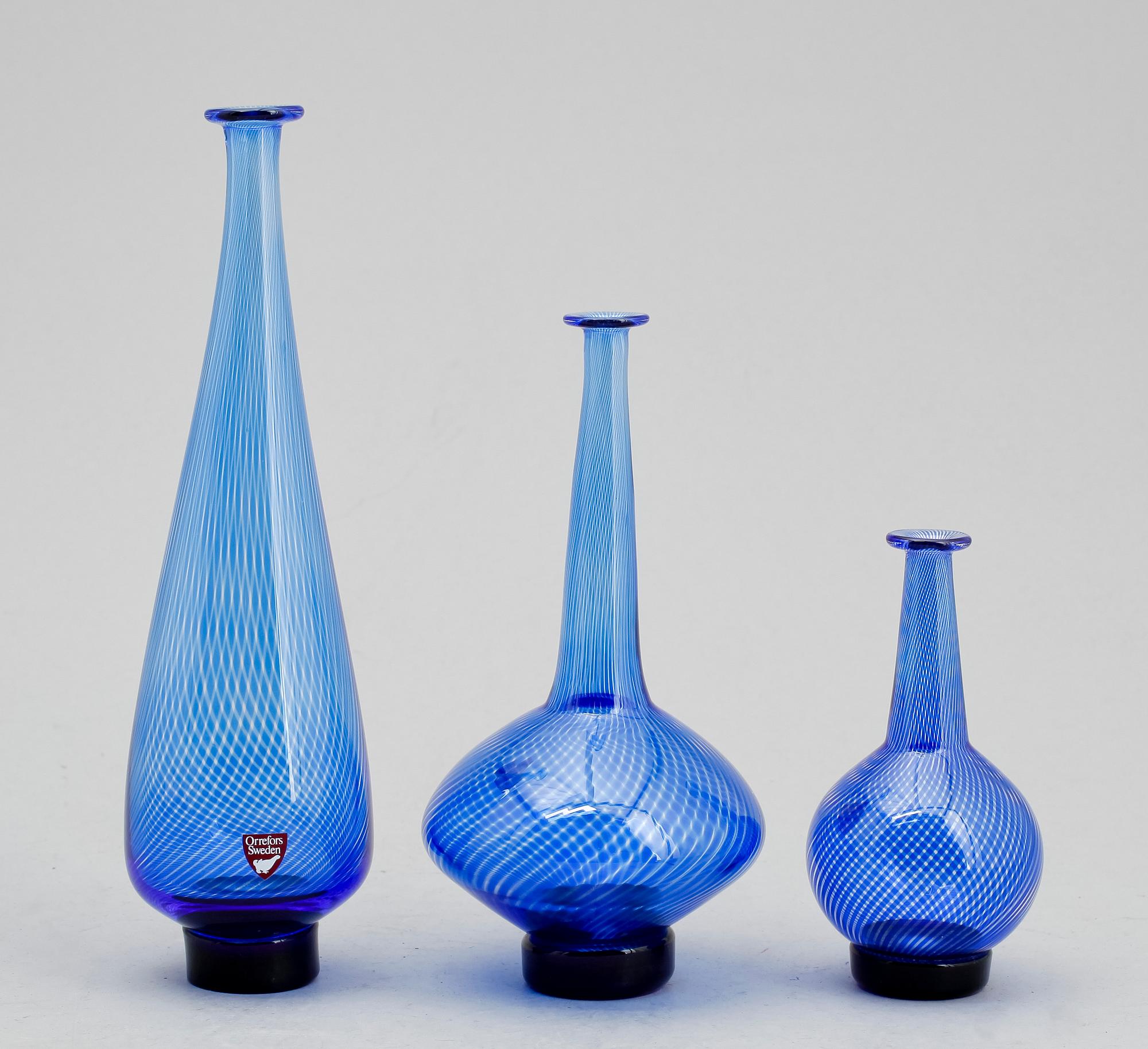 VASER, 3 st, glas, graal, Olle Alberius, Orrefors, 1986.