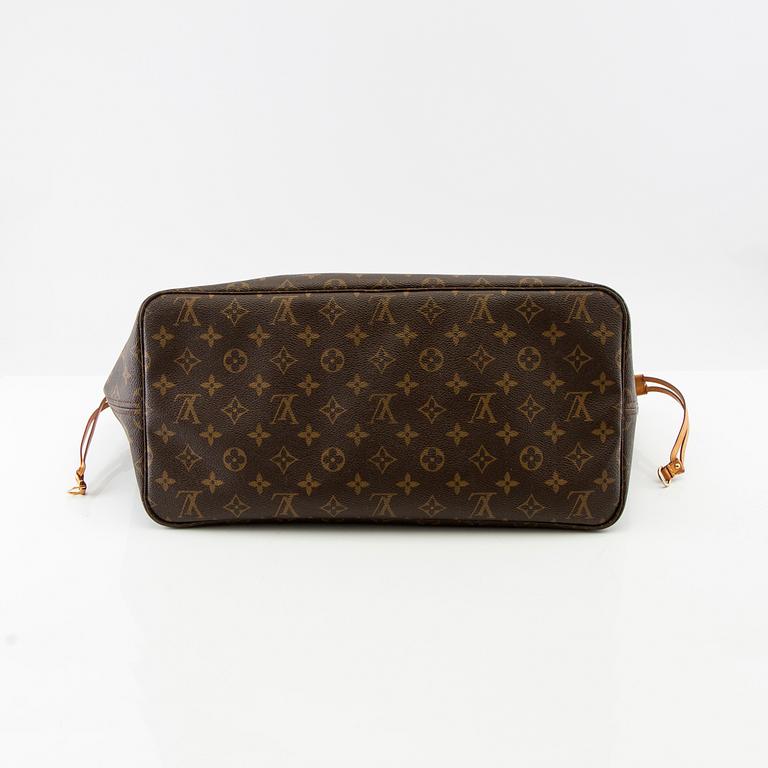 Louis Vuitton, "Neverfull GM" väska.