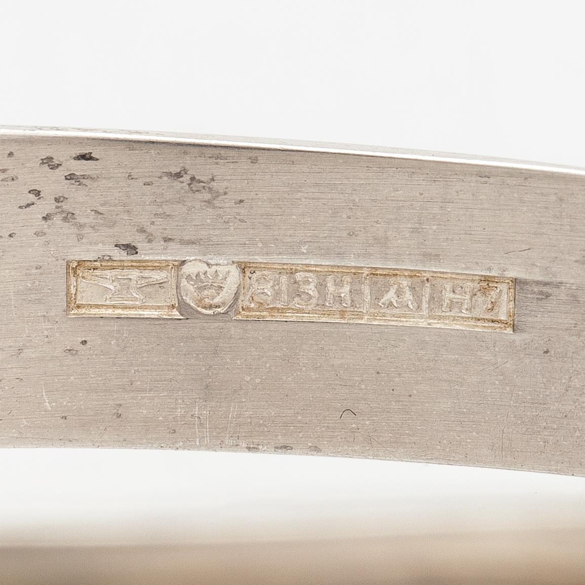 Elis Kauppi, A sterling silver bracelet with a tiger eye. Kupittaan Kulta, Turku 1961.
