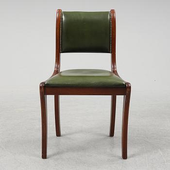 SKRIVBORD OCH STOL, England, 1900-talets slut.