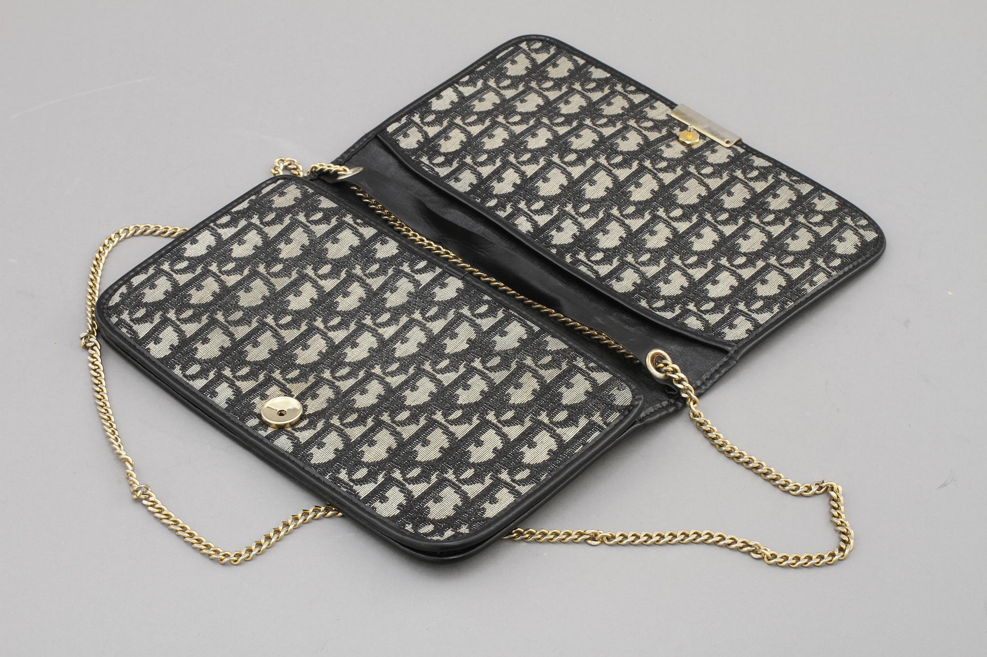 HANDVÄSKA, SKÄRP samt LÅS, Christian Dior, Paris.