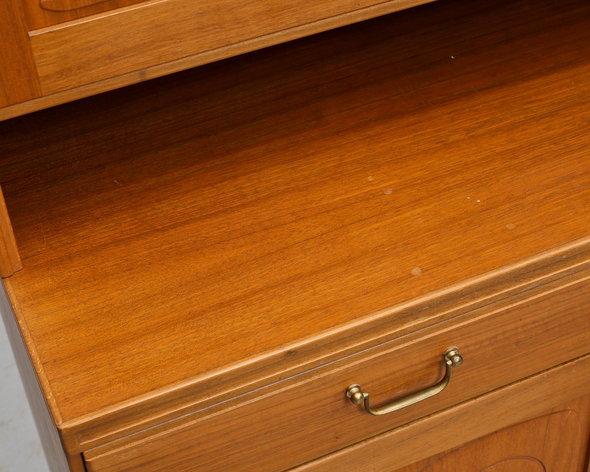 SKÅP, "Krus", Yngve Ekström, Westbergs Möbler AB i Tranås, 1950-tal.