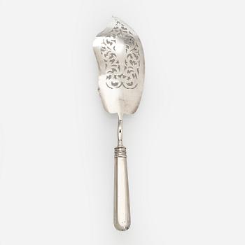 Kalaotin, hopeaa, Moskova 1865. Epäselvä mestarinleima.