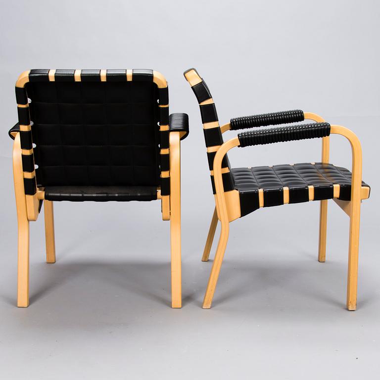 ALVAR AALTO, nojatuoleja, 2 kpl, malli 45, Artek 1990-luvun loppu.