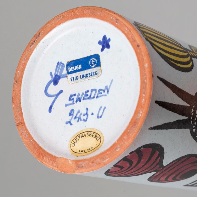 Stig Lindberg, a faience vase, Gustavsbergs Studio, Sweden mid 20th Century.