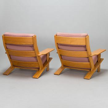 Esko Pajamies, A pair of 1970s 'Pele' armchair for Lepofinn, Finland.
