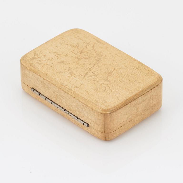 A PAIR OF EARRINGS in a box from FABERGÉ.